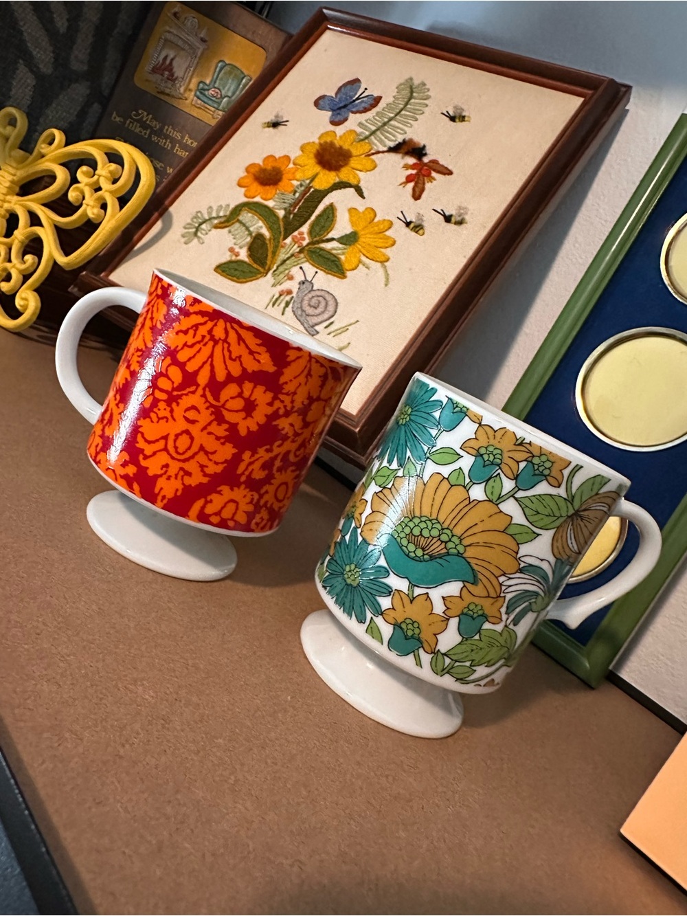 Vintage Flower Power Ceramic Pedestal Mugs Orange& Green/Blue Floral Set of 2